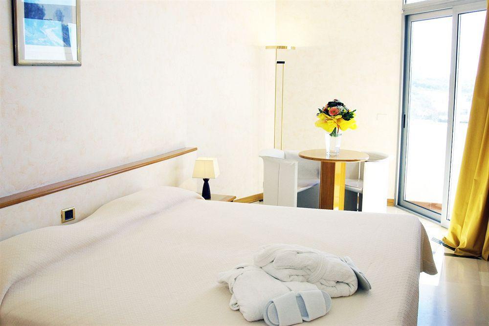 Hotel Grand Costa Brada 4*